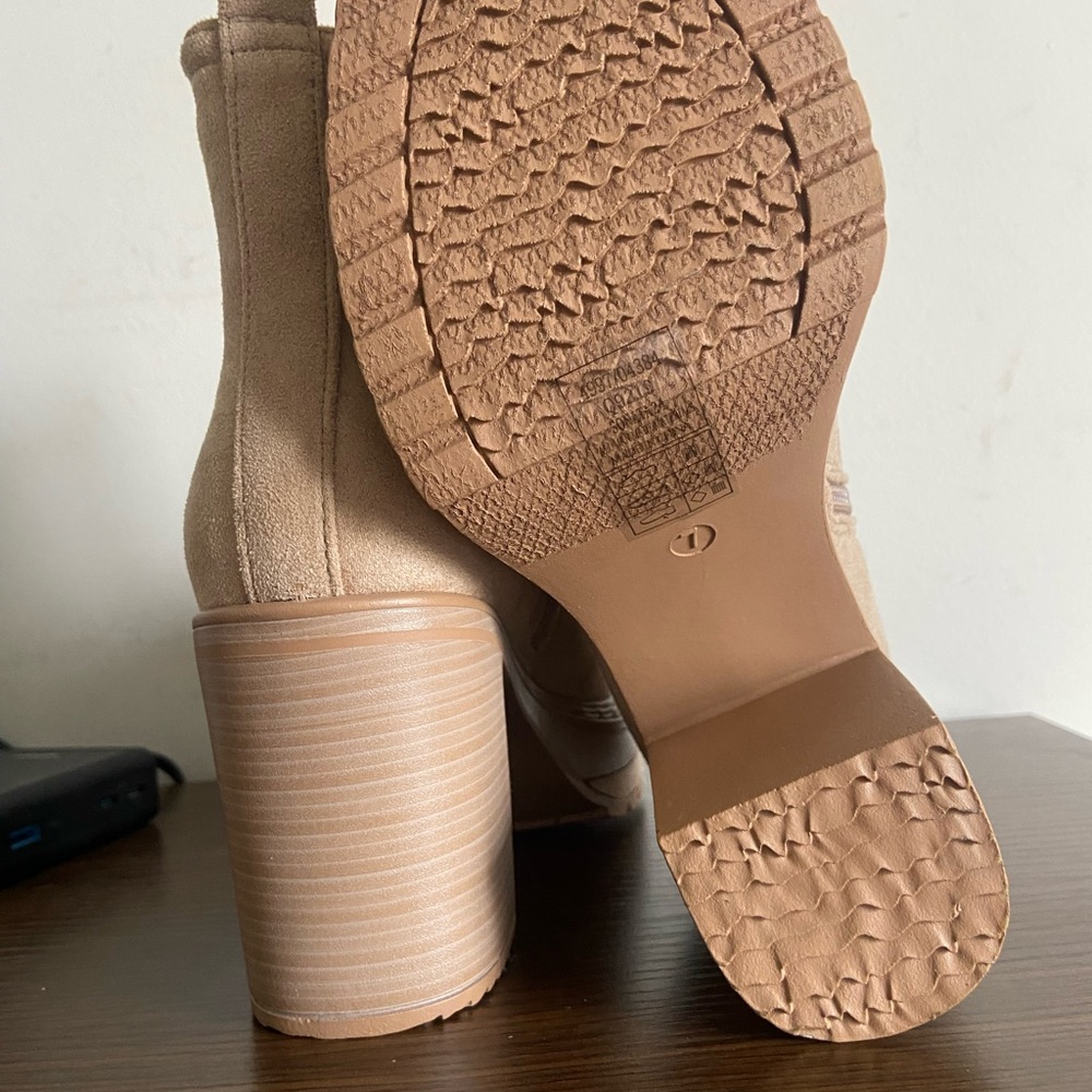 Altar'd State Cream Heeled Boots - Picture 2 of 2
